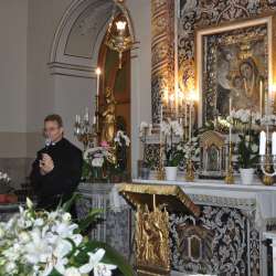 L'altare della Madonna